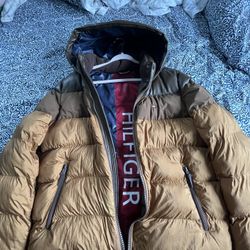 tommy Hilfiger  leather puffer jacket 