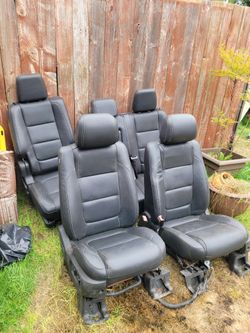 Leather Seats/Explorer
