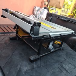 DeWalt table saw