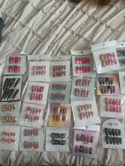 Press on nails
