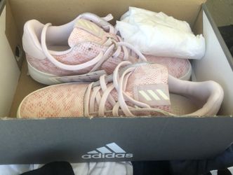Women’s Adidas Adicross Spike less Retro Golf Shoes.