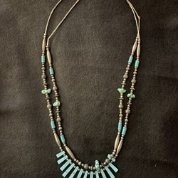 Vintage Turquoise and Silver Necklace 