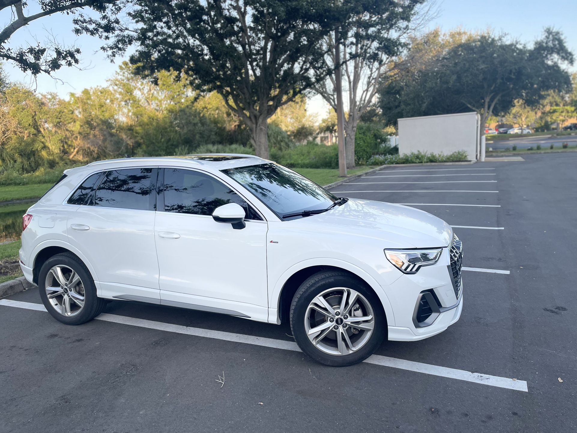 Audi 22’ q3  