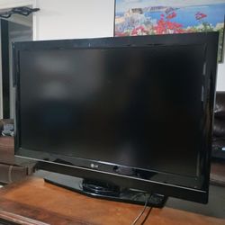 LG 42" LCD TV - Great Condition