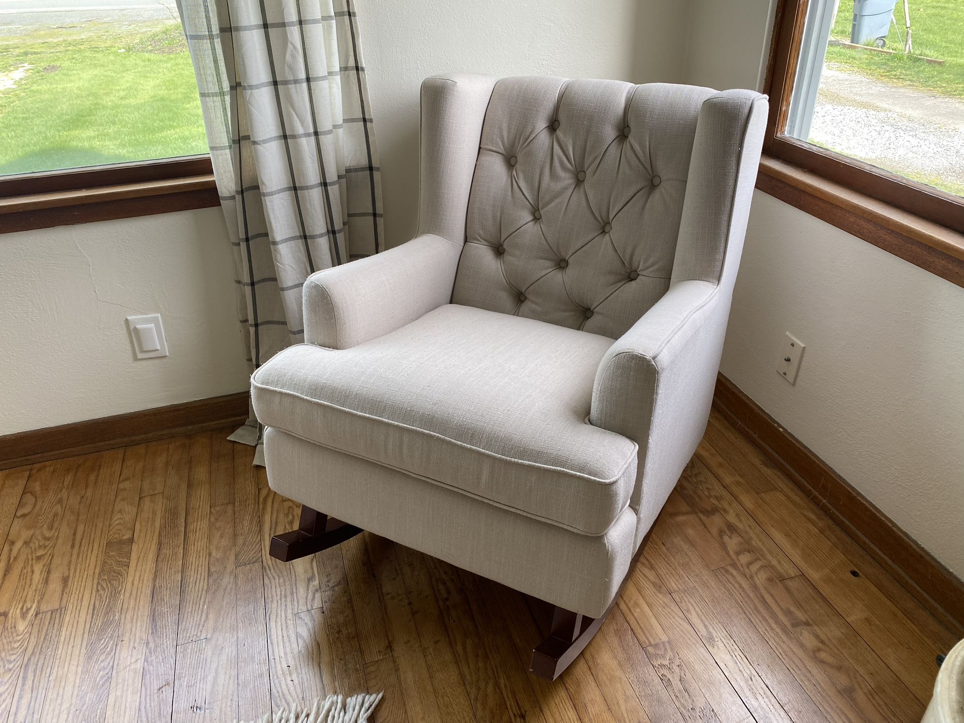 Tufted Linen Rocking Chair