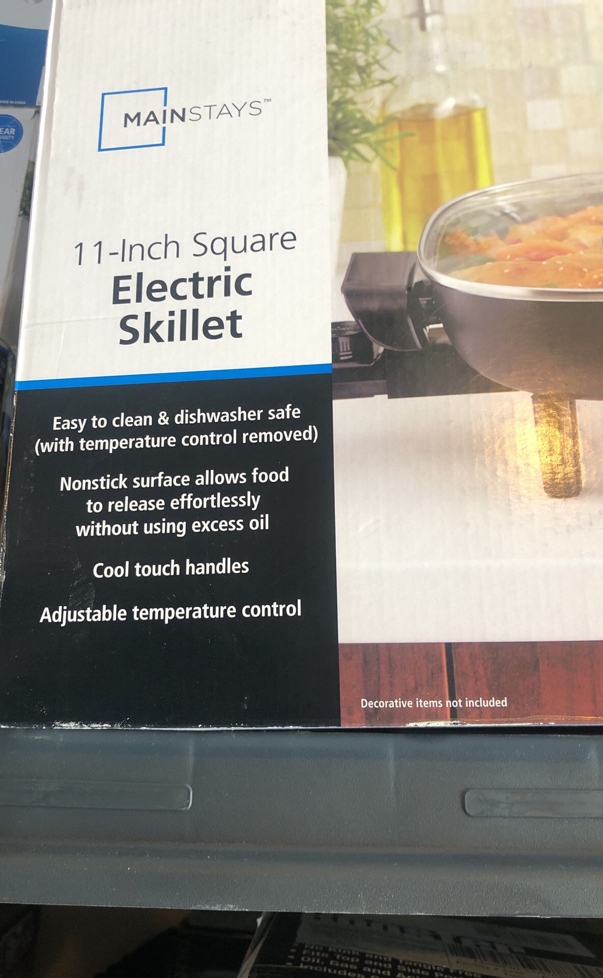Electric skillet