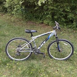 Avalanche 3.0 GT mountain bike