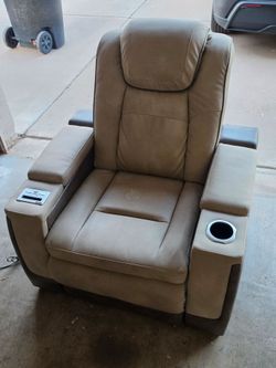 Ashley Next-Gen DuraPella Dual Power Electric Recliner