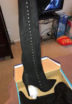 Black size 8.5