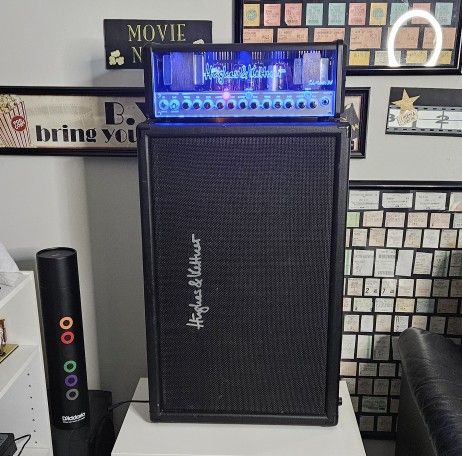 Hughes & Kettner TubeMeister 2x12 cabinet With V30s