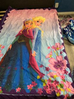 Twin size Frozen Comforter