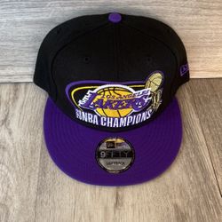 Los Angeles New Era Snpabck Hat$35