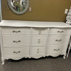 French Provincial 9- Drawer Dresser By Dixie. Modesto Home Decor And More Booth 22