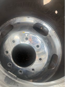 2026 Dually Wheels / 35’s Toyo Tires