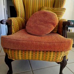 Queen Anne Antique Ladies Chair