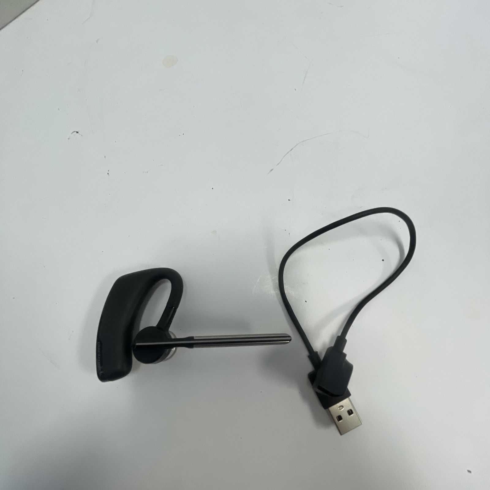 Plantronics Voyager Legend WIRELESS Headset with Charging Cable - TESTED