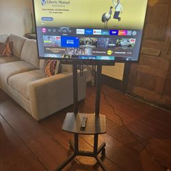 INSIGNIA 32" Class FE Series LED Full HD Smart Fire TV, Voice Remote with Alexa, Stream Live TV Without Cable