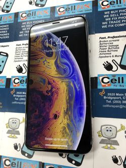iPhone XR 64GB Unlocked