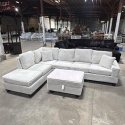 4th Of July Sale! 🇺🇸🇺🇸 Sectional & Free Storage Ottoman 