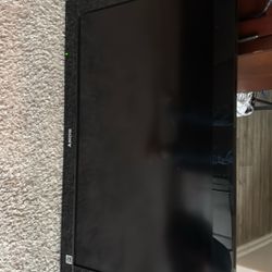 Im Selling Only TV , 32” Sony
