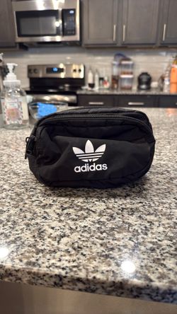 Adidas pouch
