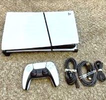Slim PS5 Console and Controller
