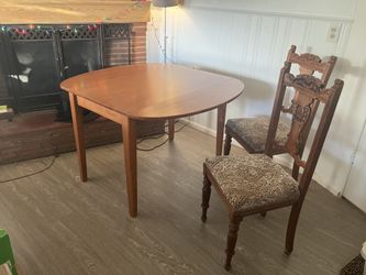 Dining Table with 4 chairs