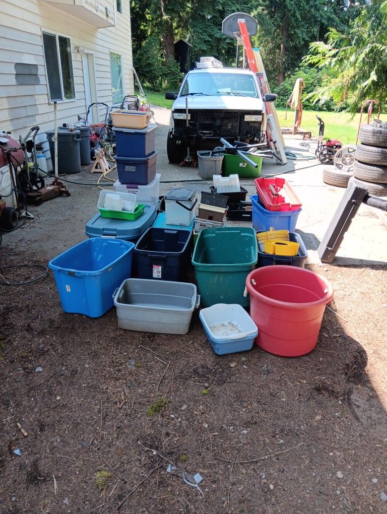 Storage Bins And Plastic Totes