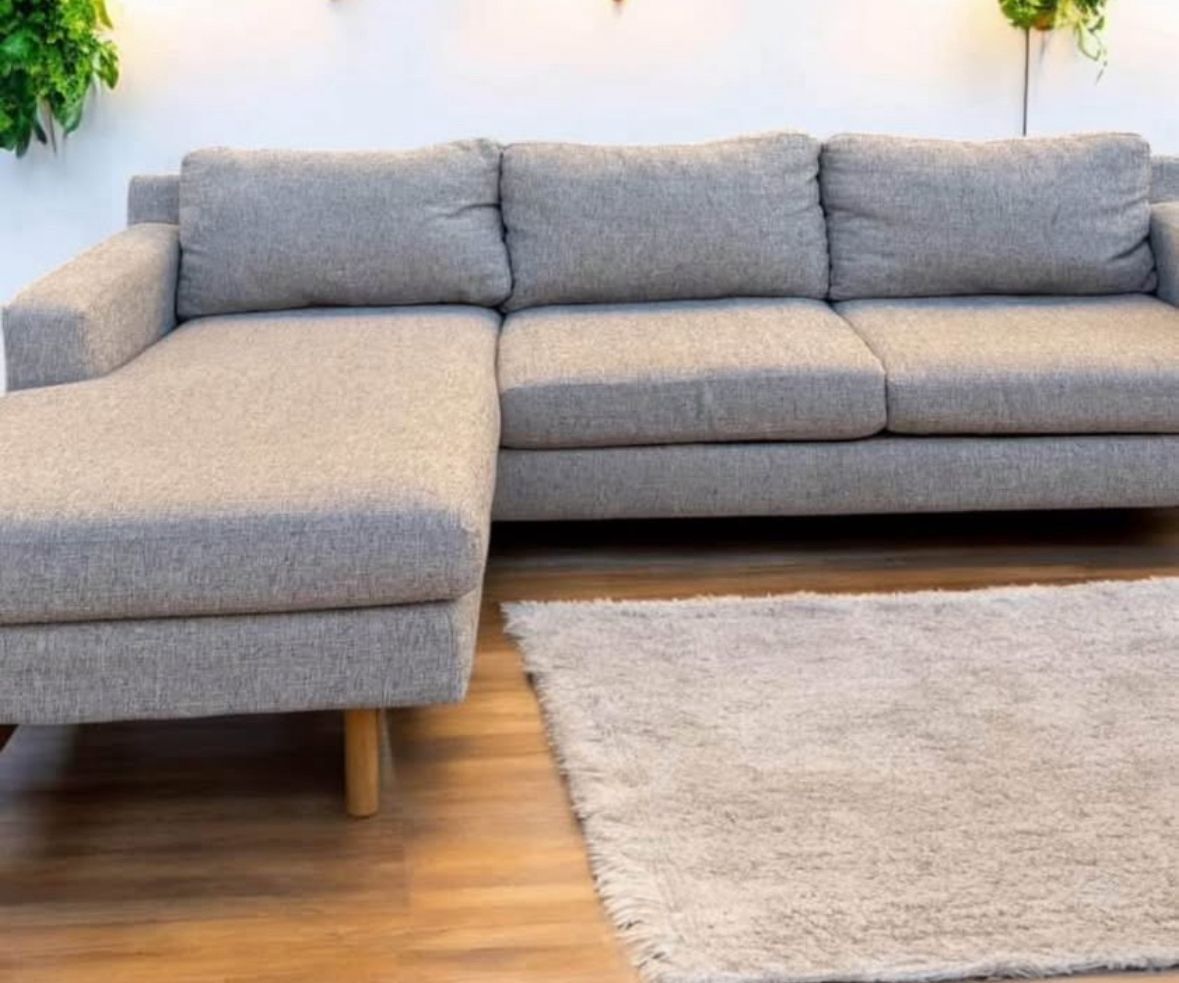 West Elm Reversible Couch 🛻Delivery Available🛻