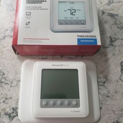 T6 PRO Programmable Thermostat by Honeywell Christmas Deals!