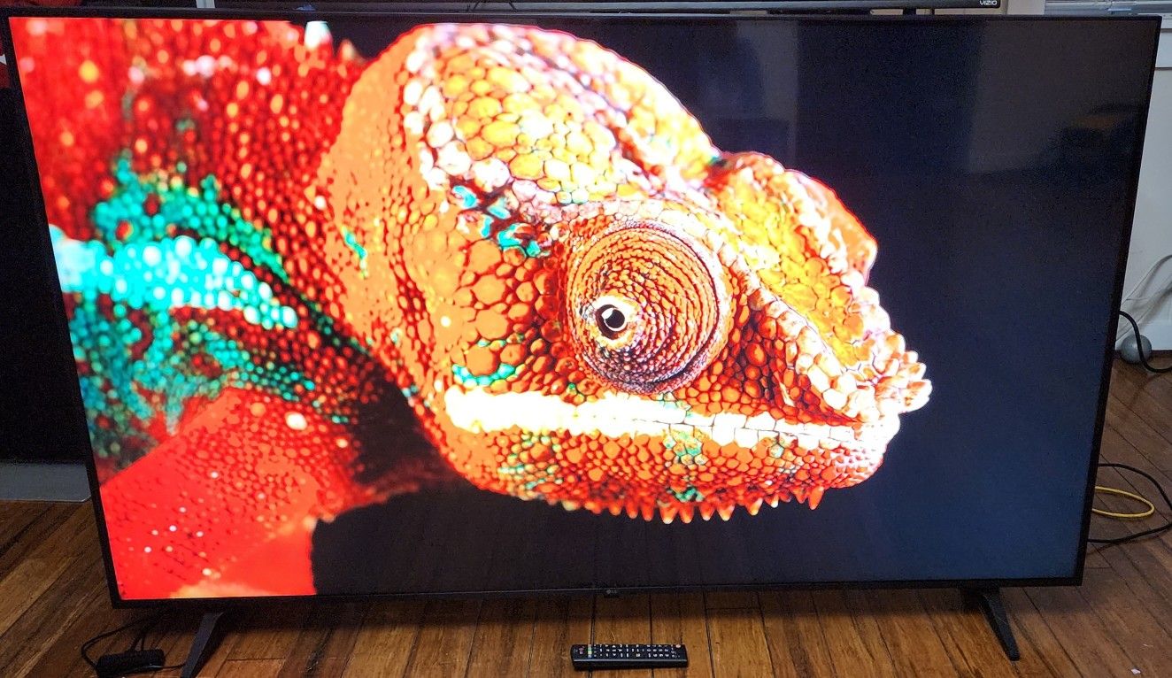 65" 4k UHD Signage LED Display 2022