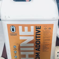 Shine Bloom Additive For Plants