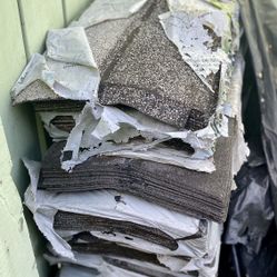 10 Bundles Of Asphalt Shingles