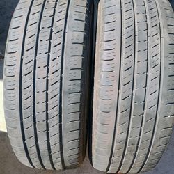235/65/17 KUMHO CRUGEN 85-95% TREAD DOT 3/23 SET OF 2 MATCHING TIRES EXCELLENT CONDITION LIKE NEW