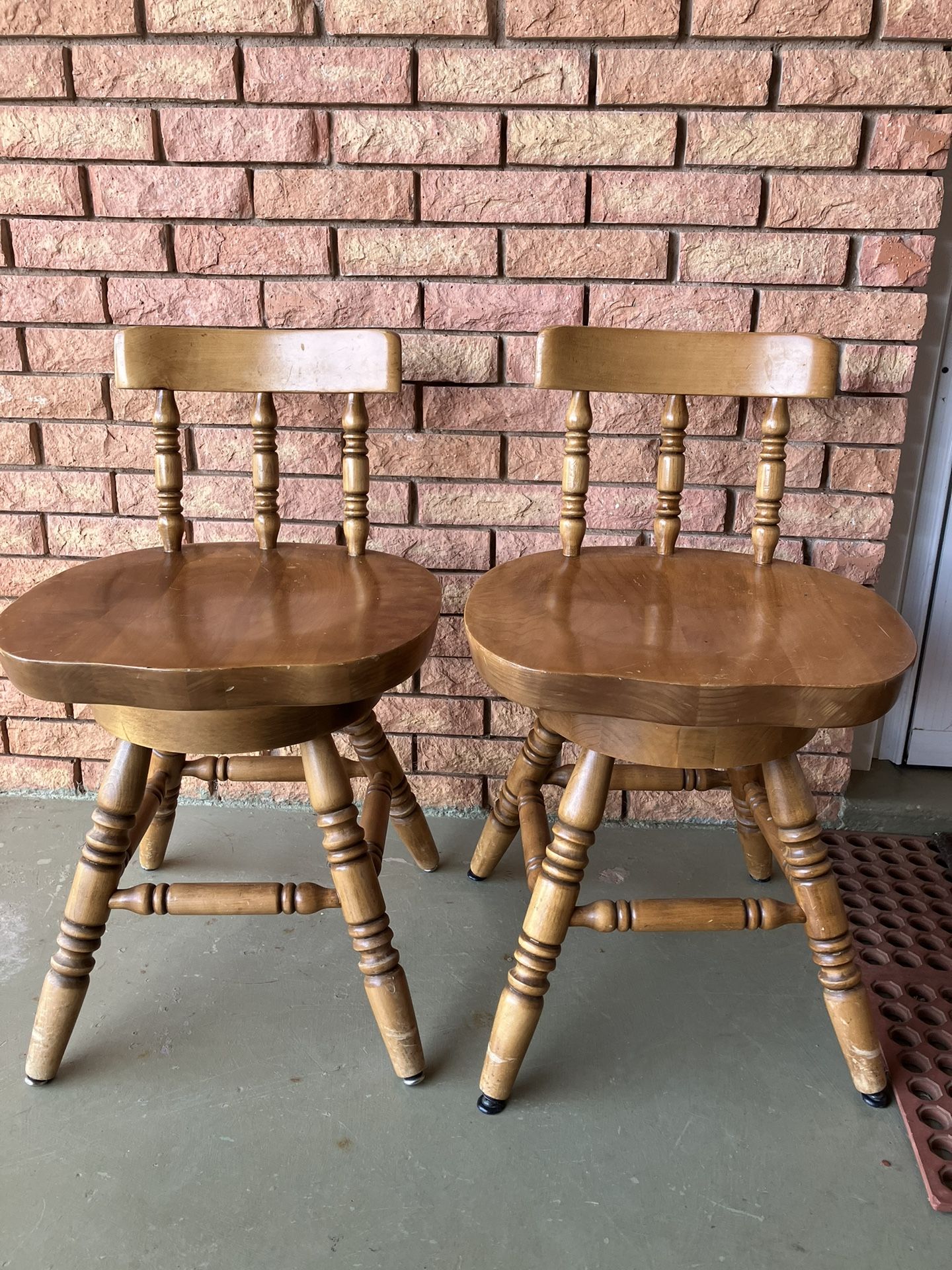 Oak Chairs They Turn