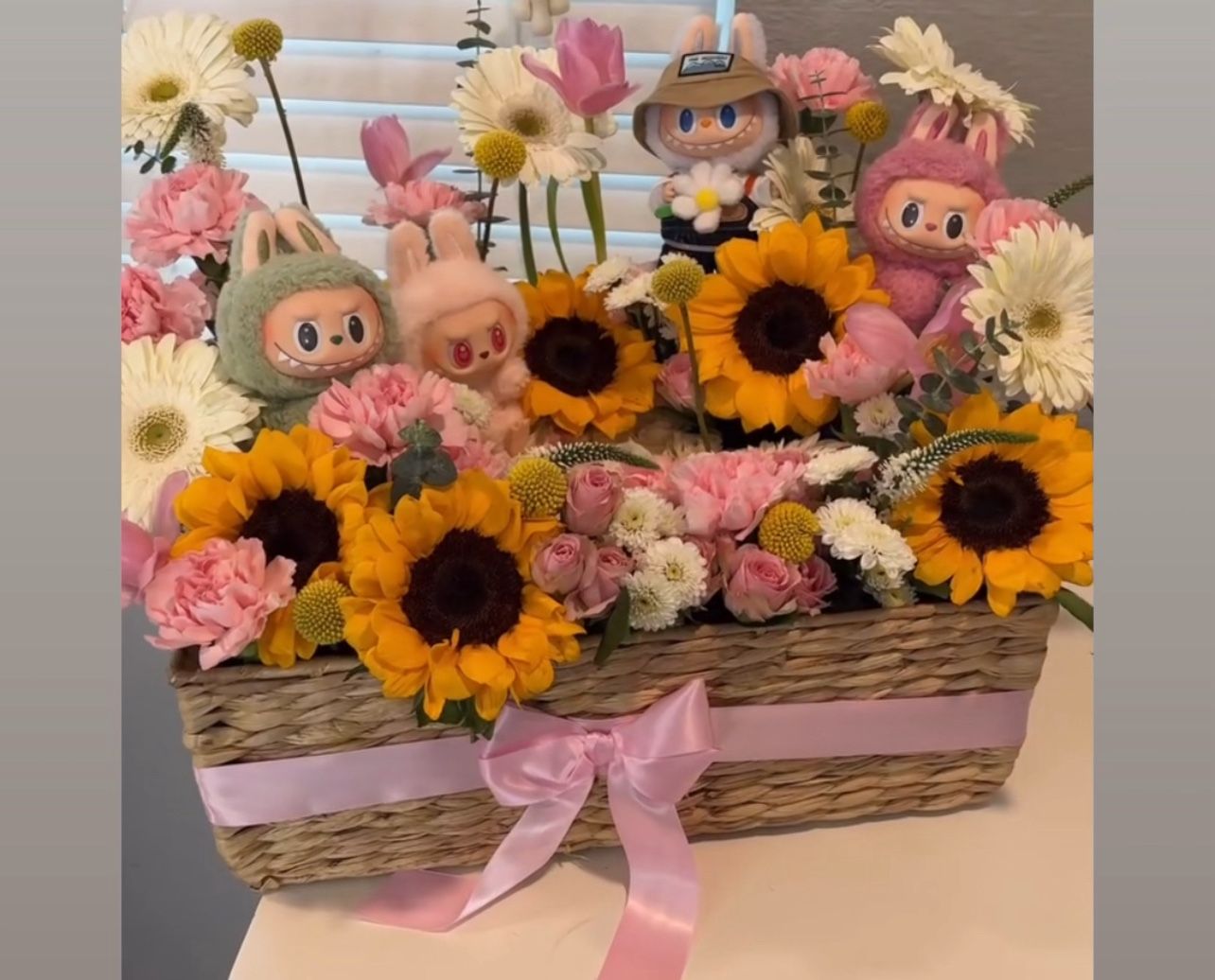 Labubu Basket Heart Rose Arrangements Ramos