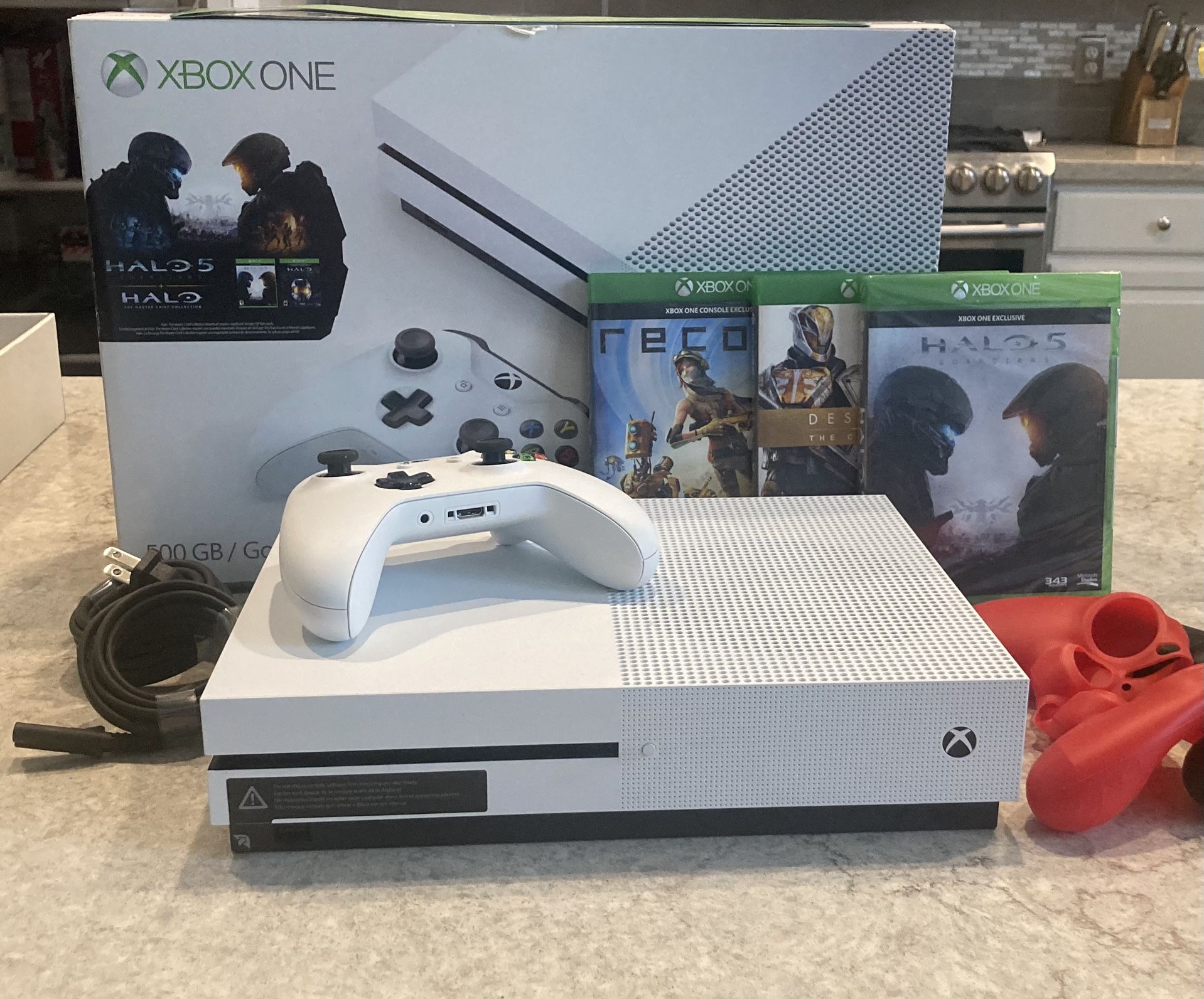 NEW Xbox One S 500GB