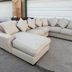 3 PIECE SECTIONAL WITH CHAISE