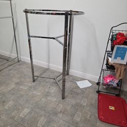 Please READ ENTIRE POST. Metal Clothing Rack