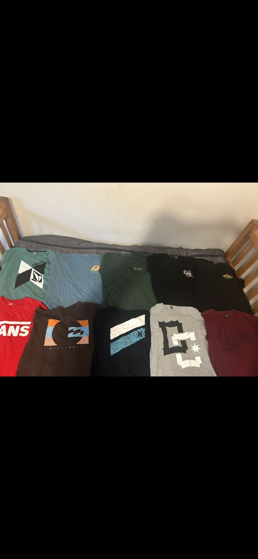 10 Men’s M T Shirts Skate & Surf Brands 