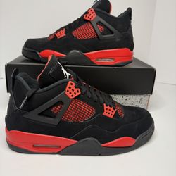 DS Jordan 4 “Red Thunder” Size 10.5 🔥 $405