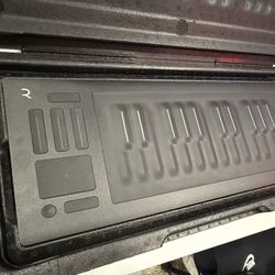 5-D Touch KEYBOARD  ROLI Seaboard RISE 25 