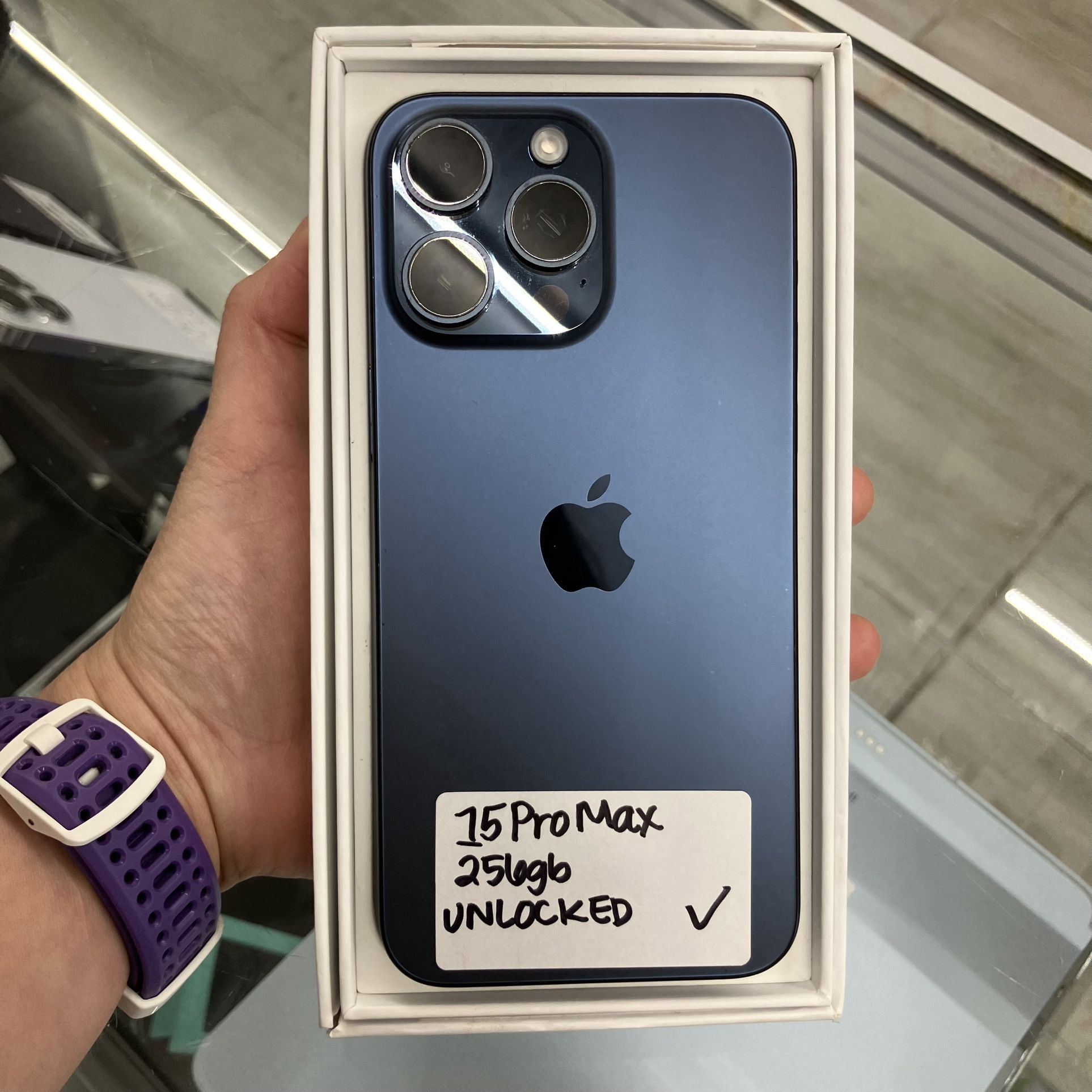 Blue iPhone 15 Pro Max, Unlocked. Free Headphones. Cheap $50 Down W/ Approval 