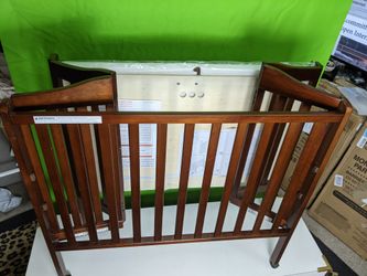 Dream On Me 2-in-1 Folding Portable Mini Crib, Cherry