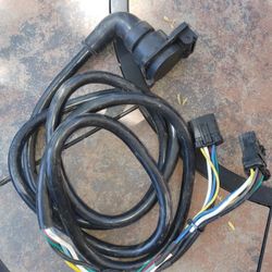 Fifth wheel wire harness