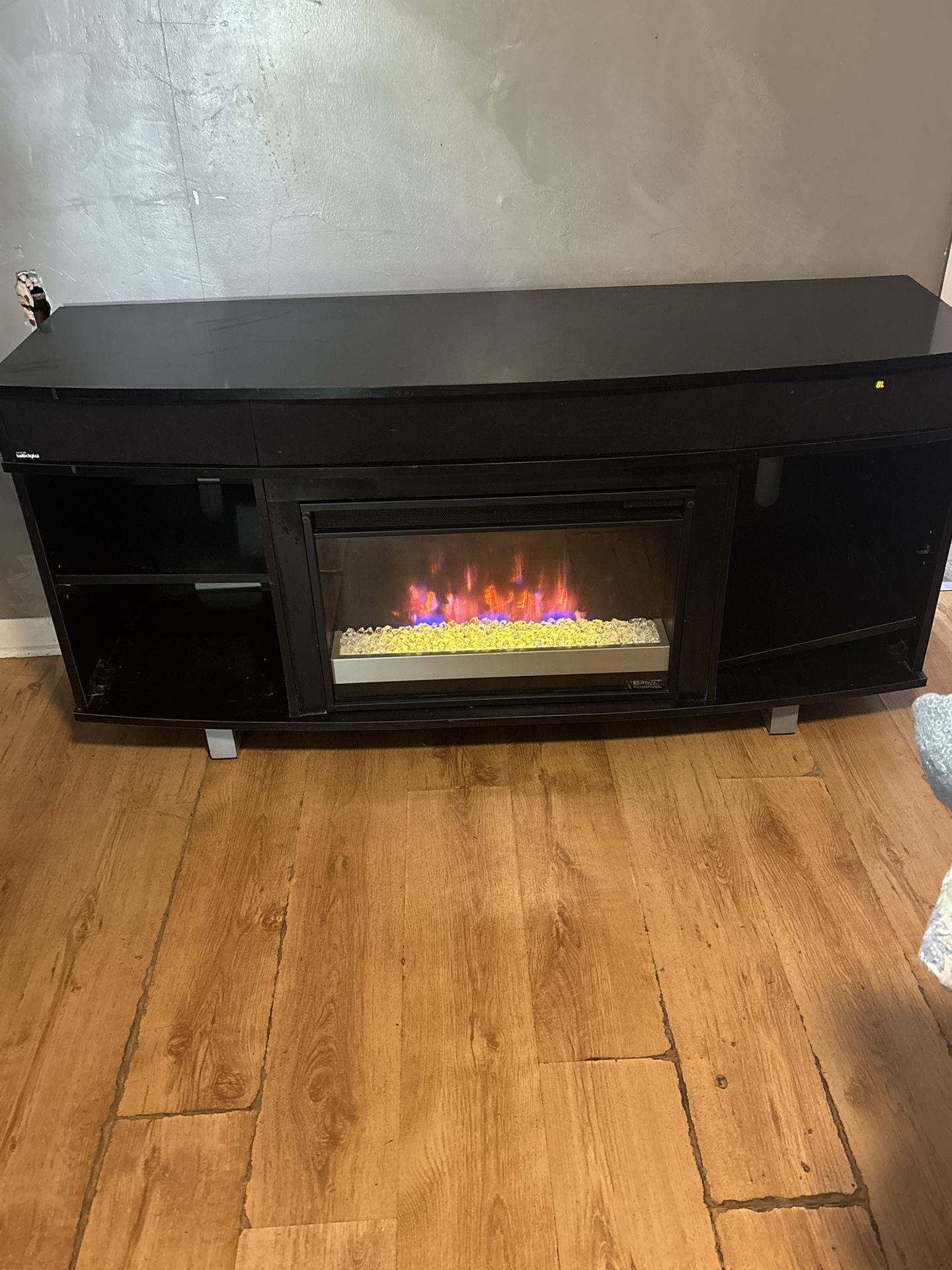 Pacer 72” Bluetooth Speakers And Color Changing Fire Place Fire Place