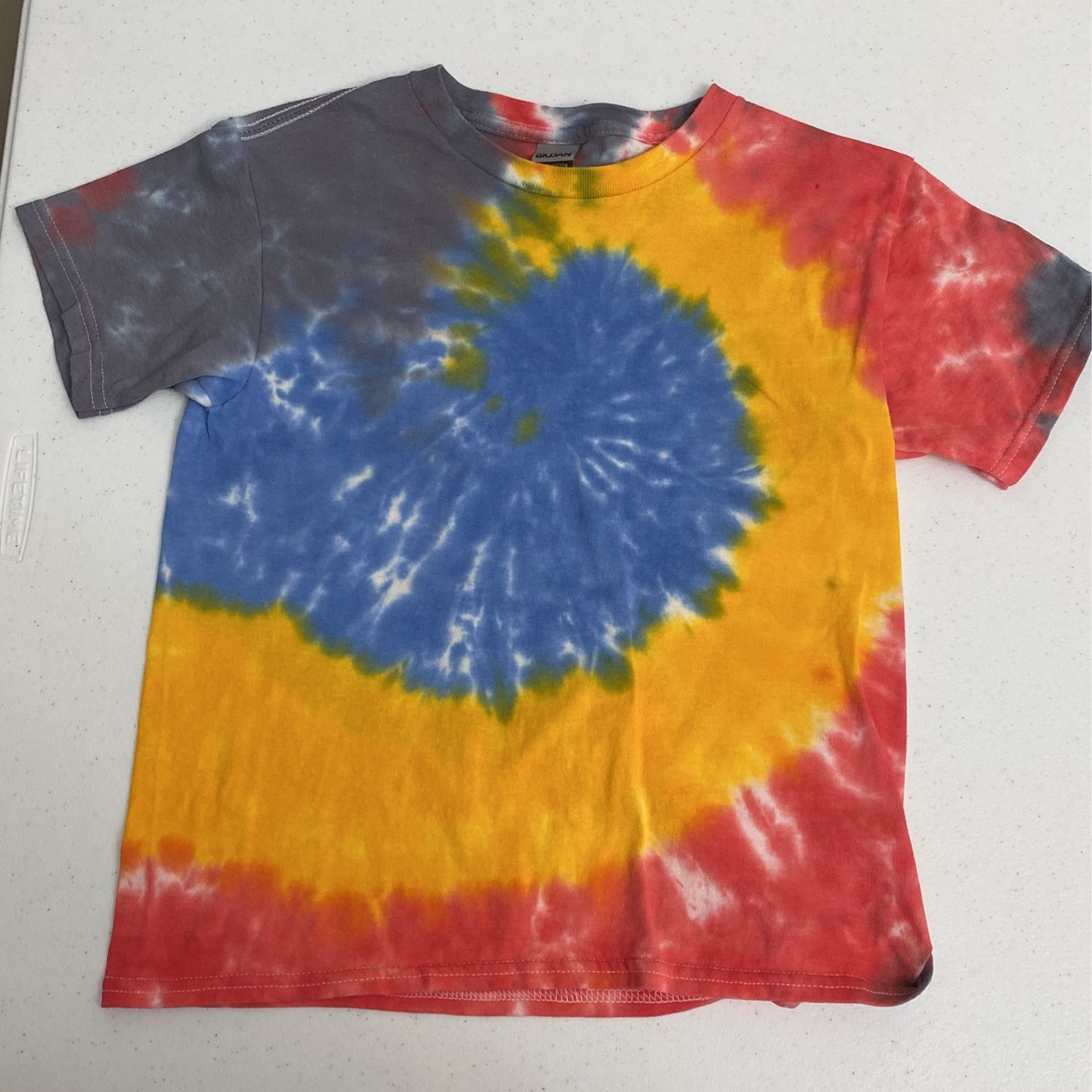 Tye-dye T-shirt, Gildan 100% Cotton, New, Size Youth Small (item 