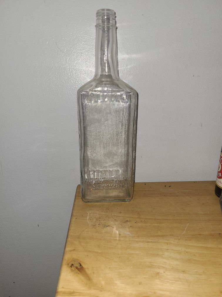 Antique Canadian Whiskey Bottle. U.S. Govt Embossed Label.  