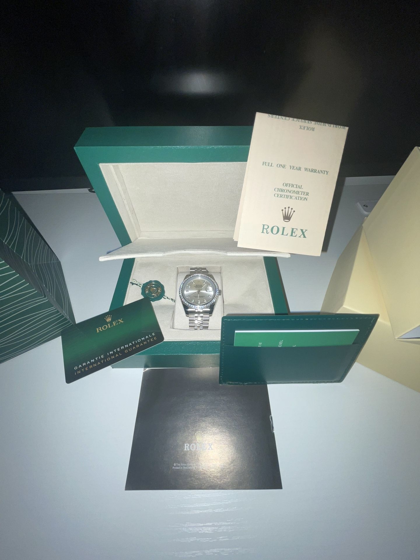 rolex oyster perpetual datejust 41mm silver dial