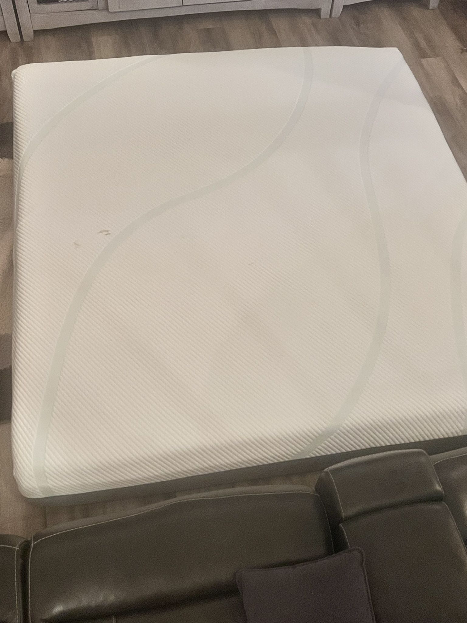 Cal King Tempurpedic Mattress